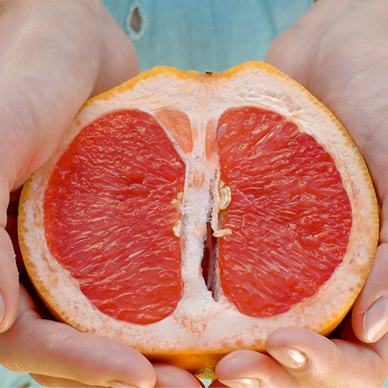 Grapefruitkerne und -fruchtfleisch