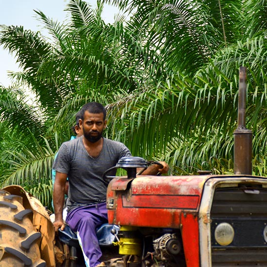 Man working on a truck in Sri Lanka