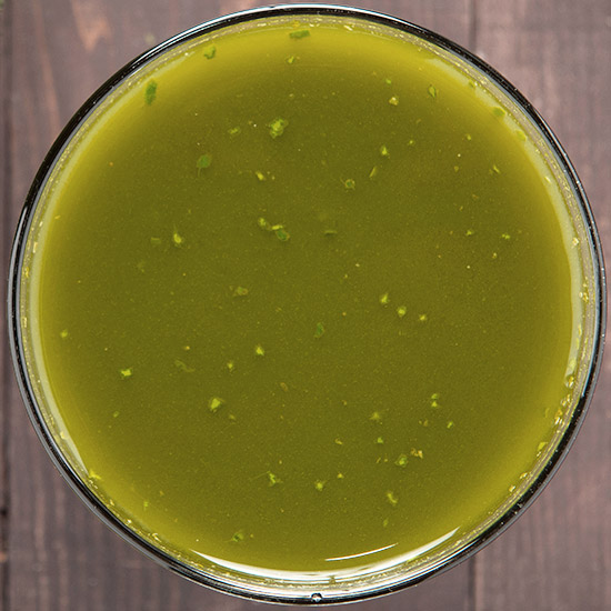 Hanfprotein Shake ist schnell zubereitet Hanfprotein Shake von oben